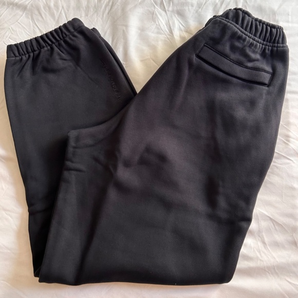 Nike ACG Unisex Sweatpants - Picture 2 of 4